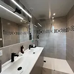 Domaine De 3*