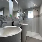 Domaine De 3*