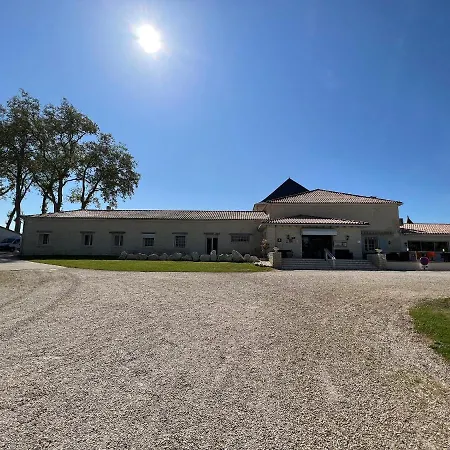 Domaine De 3*