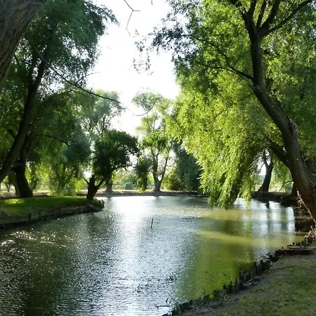 Domaine De Hotel 3*
