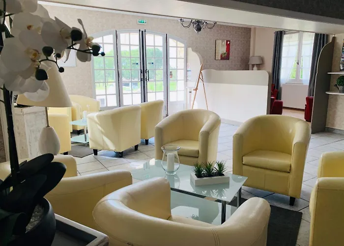 Domaine De 3* Roullet